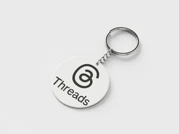 Threads NFC Keychain · thumbnail 3